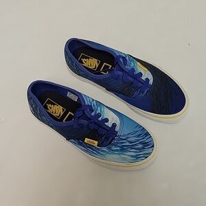 Van's National Geographic sneakers women's sz 5.5. NWOT coastal beach vacation